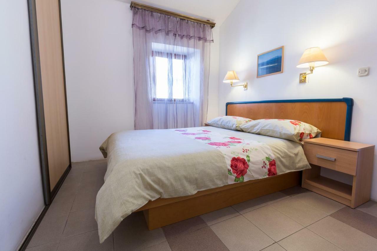Apartments Goga Mali Lošinj Extérieur photo