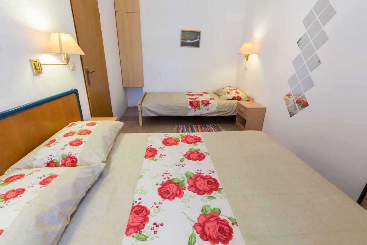 Apartments Goga Mali Lošinj Extérieur photo